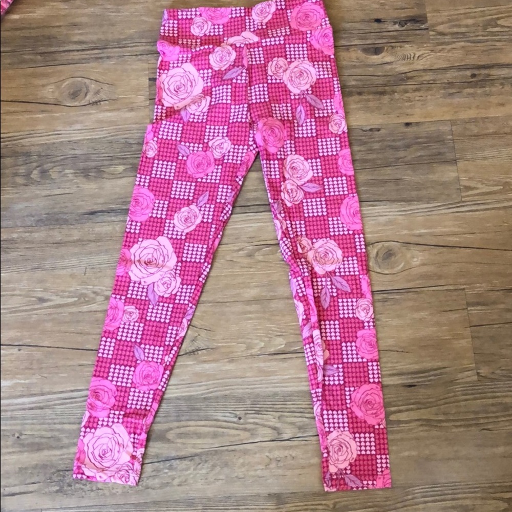 Heart & Roses Lularoe Leggings Size OS Brand New